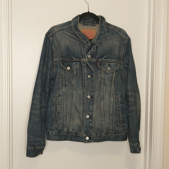 Levi's Other - Levi's denim trucker jacket
